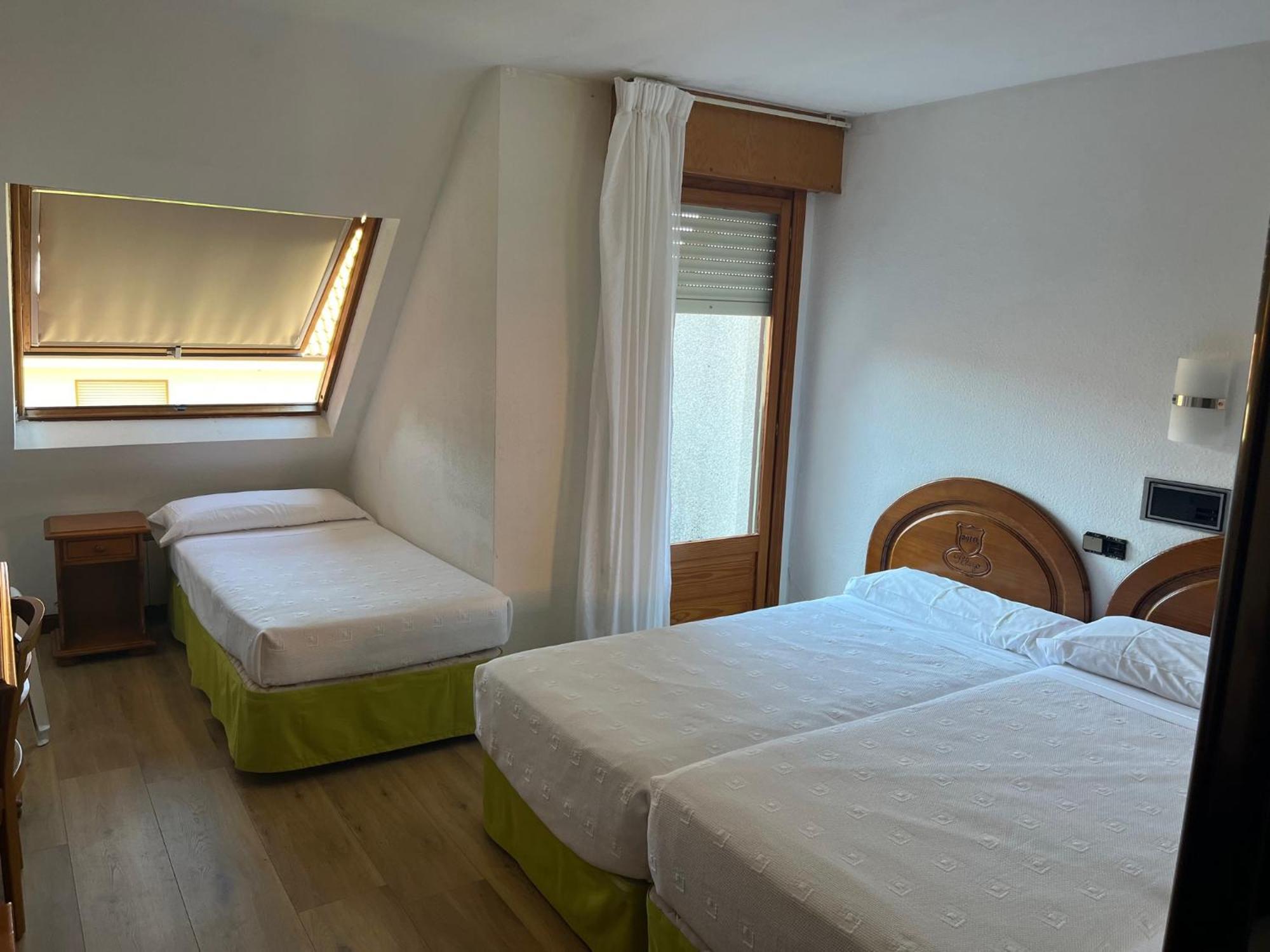 Hotel Pelayo Isla Bagian luar foto