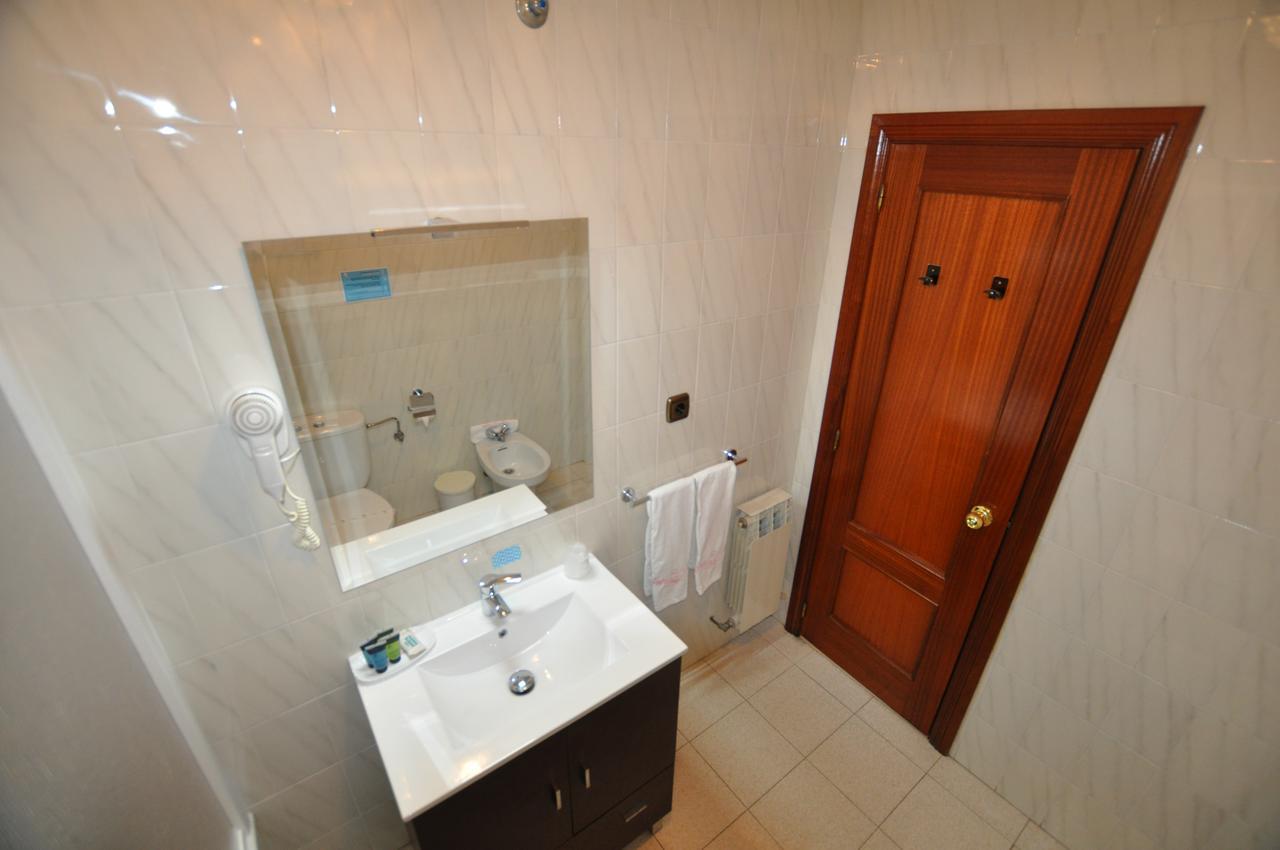 Hotel Pelayo Isla Bagian luar foto