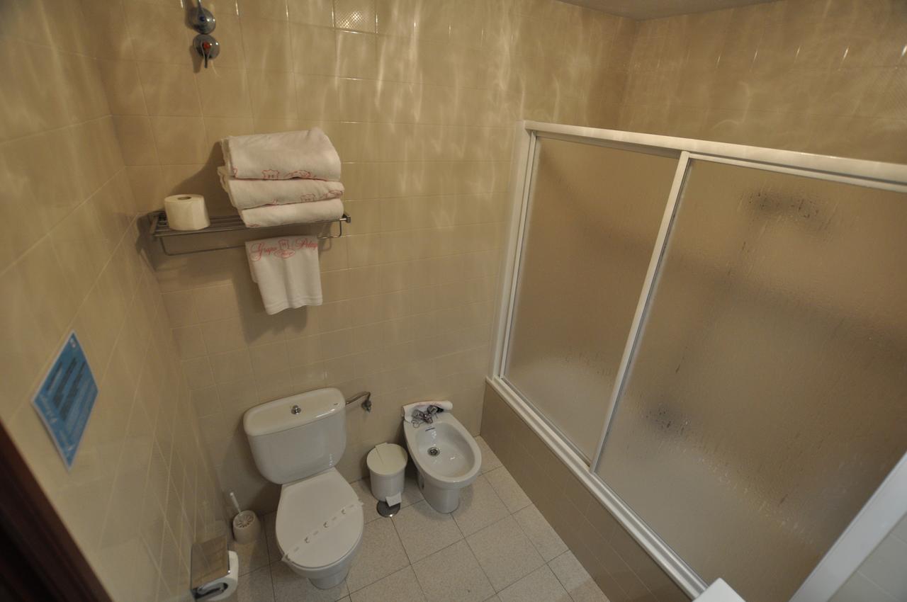 Hotel Pelayo Isla Bagian luar foto