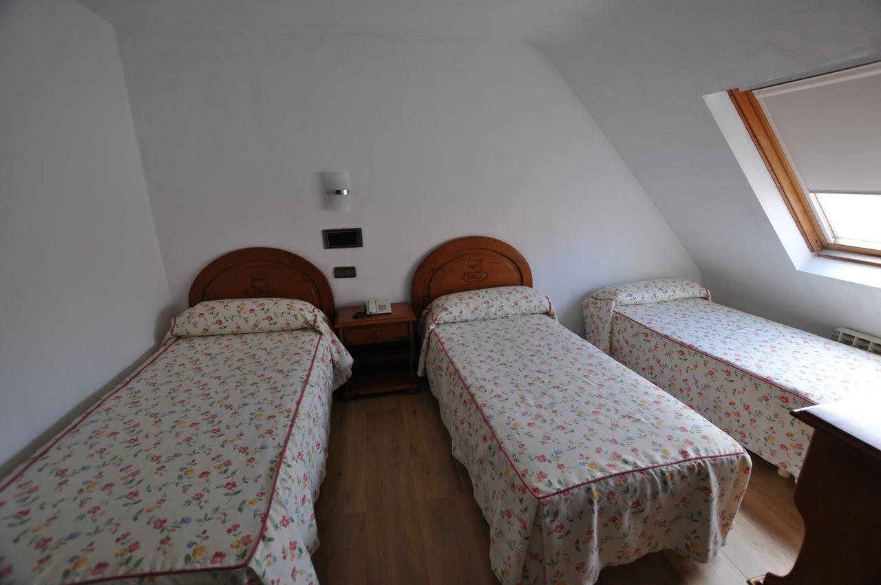Hotel Pelayo Isla Bagian luar foto